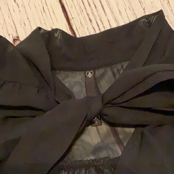 🛍Sheer blouse🛍 - Picture 3 of 4